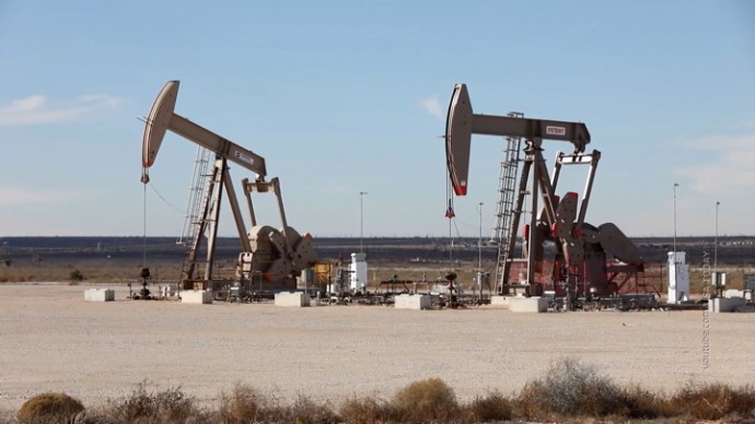 Всемирный банк: санкции Запада могут привести к повышению цен на нефть - Новости на Вести.ru