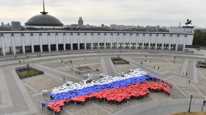 Экс-сотрудник Пентагона Брайен: России нужны гарантии безопасности территорий - Новости на Вести.ru